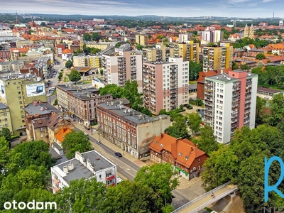 0%, 3 pokoje do remontu, balkon, parking