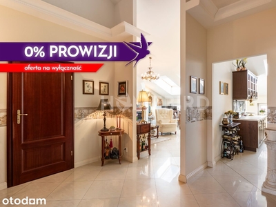 Jasny, elegancki apartament na ostatnim piętrze