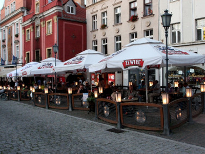 Lokal handlowy, Rynek