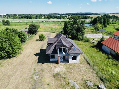 Na sprzedaż dom 186m2 blisko Krasnegostawu